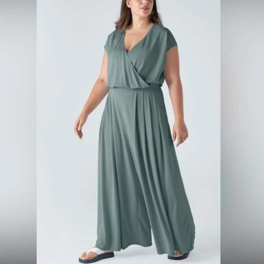 Halara Waffle Knit Wide Leg Jumpsuit NWT XL Green V Neck Short Sleeve Pocket
